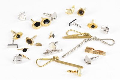 Lot 742 - Eight pairs of decorative cufflinks, various...