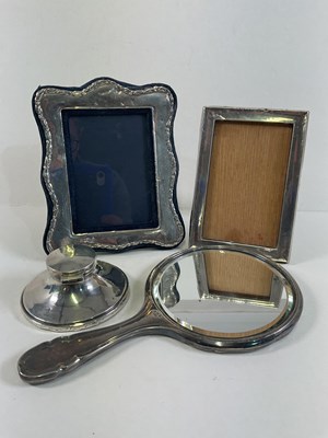 Lot 588 - A George V hallmarked silver and tortoiseshell...