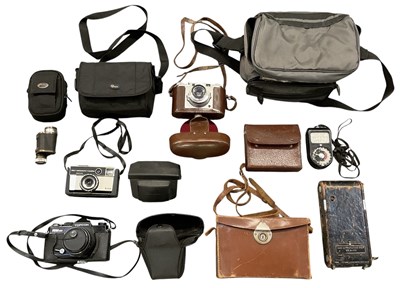 Lot 366 - A small quantity of assorted vintage...