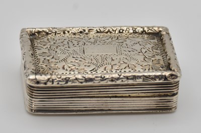 Lot 1250 - A George III hallmarked silver vinaigrette of...