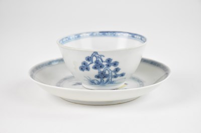Lot 1376 - A Nan King cargo blue and white tea cup and...