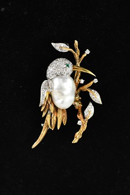 Lot 145 - A yellow and white metal diamond set novelty...