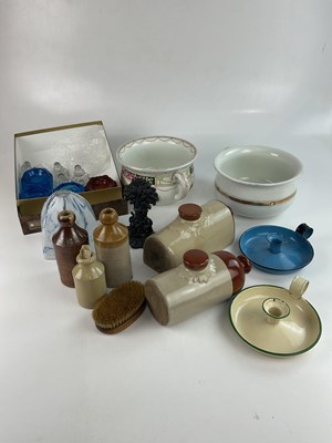 Lot 1405 - A group of collectors' items including glass...