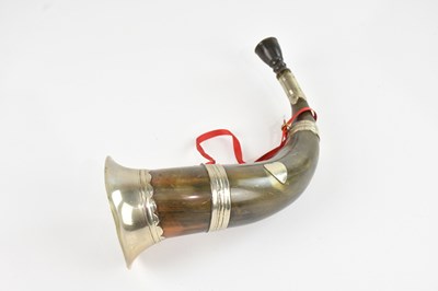 Lot 470 - An early to mid 20th century hunting horn with...