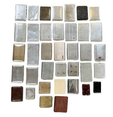 Lot 1011 - A collection of approximately thirty-five...