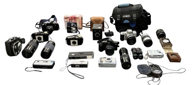 Lot 363 - MINOLTA; a 404si camera with AF zoom macro...