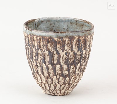 Lot 13 - AKIKO HIRAI (born 1970); a stoneware beaker...