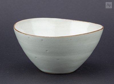 Lot 387 - LUCIE RIE (1902-1995) & HANS COPER (1920-1981);...