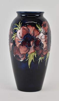 Lot 577 - WILLIAM MOORCROFT; an early 20th century ovoid...