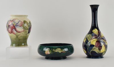 Lot 588 - WALTER MOORCROFT; a mid 20th century art...