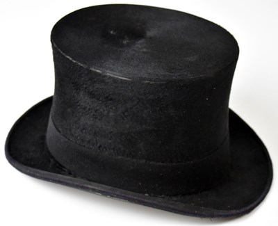 Lot 369 - G.A. DUNNE & CO LTD, LONDON; a vintage top hat,...
