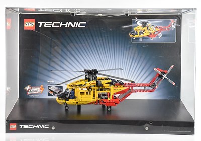 Lot 589 - LEGO TECHNIC; set 9396 rescue helicopter, in...