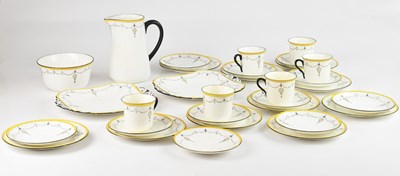 Lot 1531 - SHELLEY; a 11140 pattern tea service...