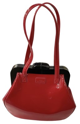 Lot 462 - LULU GUINNESS; a red patent leather 'Mid...
