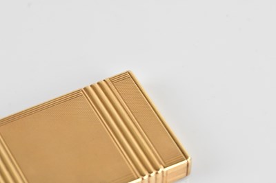 Lot 2 - A good 15ct yellow gold cigarette box of...
