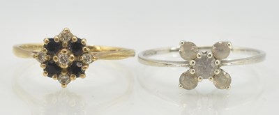 Lot 1256 - Two 9ct gold rings, one yellow gold with...