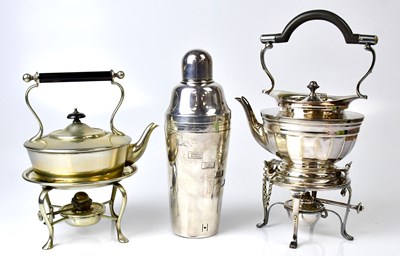 Lot 498 - An Art Deco cocktail shaker with rotating...