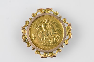 Lot 159 - A George V half sovereign, 1914, fitted in...