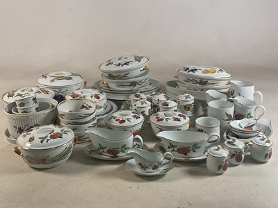 Lot 222 - ROYAL WORCESTER; a quantity of 'Evesham'...