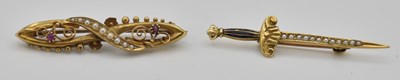 Lot 1435 - An early 20th century 15ct yellow gold seed...