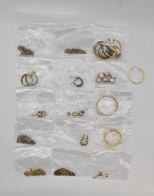 Lot 1162 - A small quantity of assorted gold plated and...