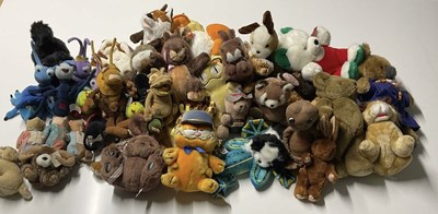Lot 116 - A quantity of vintage and modern soft plush...