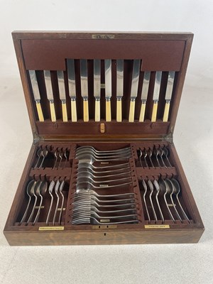 Lot 157 - GOLDSMITHS & SILVERSMITHS COMPANY LTD; a...