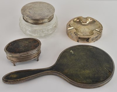 Lot 1055 - MAPPIN & WEBB LTD; a George V hallmarked...