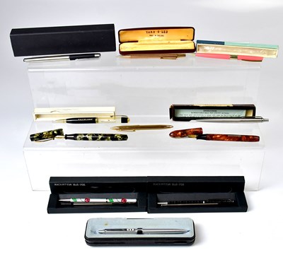 Lot 317 - A small quantity of various pens, to include...
