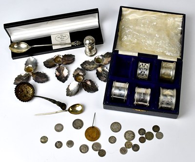 Lot 529 - A group of hallmarked silver items, comprising...