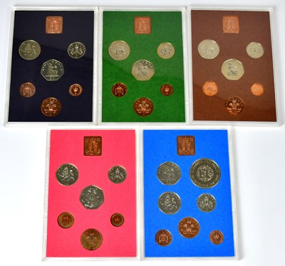 Lot 660 - Five Coinage of Great Britain and Northern...