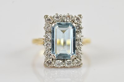 Lot 502 - An 18ct yellow gold aquamarine and diamond...