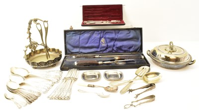 Lot 499 - Various items of silver plate including a...