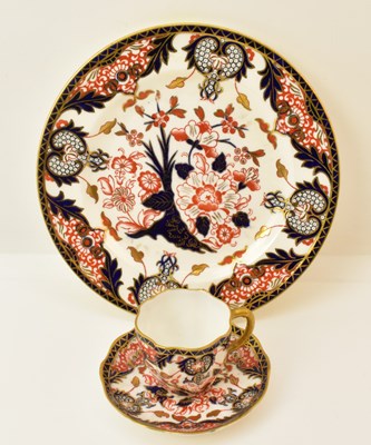 Lot 195 - ROYAL CROWN DERBY; a pattern 383 small coffee...