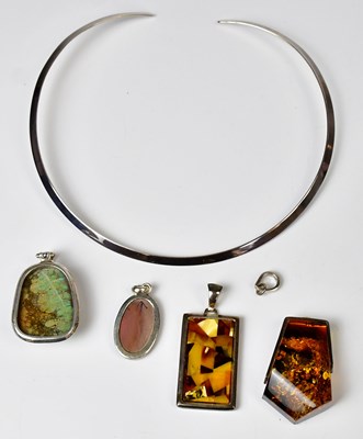 Lot 826 - A sterling silver necklet with four gemstone...