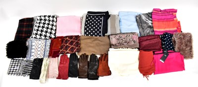 Lot 616 - A large quantity of ladies' silk, velvet and...
