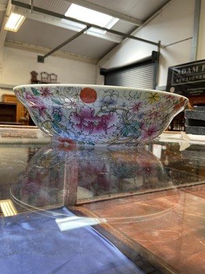 Lot 249 - A 20th century Chinese polychrome bowl,...
