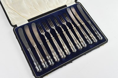 Lot 297 - YATES BROTHERS; a cased set of six pairs of...