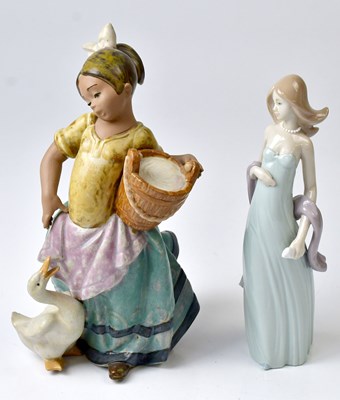 Lot 127 - LLADRÓ; a Gres 'Noisy Friend' figure, no. 2253,...