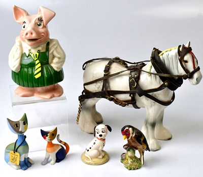 Lot 135 - A collection of porcelain and pottery animal...
