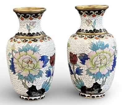 Lot 1098 - A small pair of early 20th century Chinese...