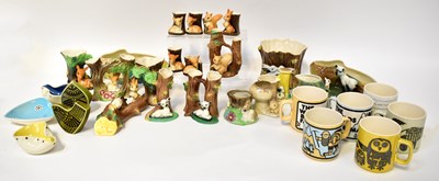 Lot 189 - HORNSEA POTTERY; a collection including spill...