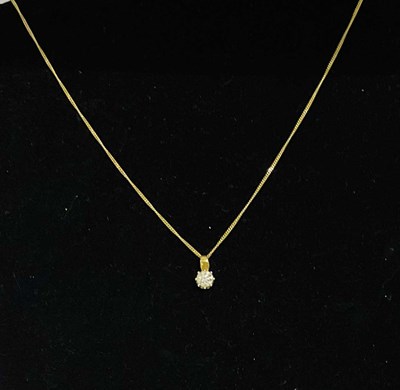 Lot 447 - An 18ct yellow gold fine link chain,...
