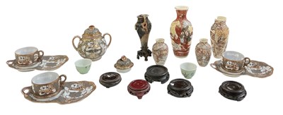 Lot 1056 - A quantity of assorted Oriental items,...
