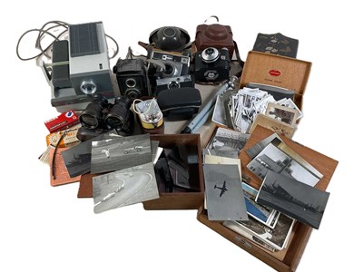 Lot 360 - A quantity of cameras, photographic equipment,...