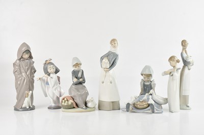 Lot 1396 - LLADRÓ; a collection of seven figures...