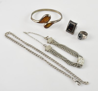 Lot 726 - A collection of sterling and hallmarked silver...