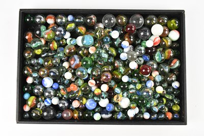 Lot 1268 - A collection of assorted vintage marbles.