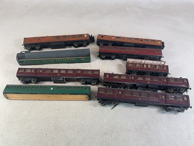 Lot 169 - A quantity of scratch and kit built O gauge...