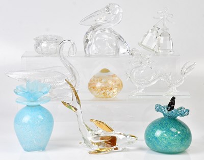 Lot 194 - A mixed lot of glassware, to include dressing...